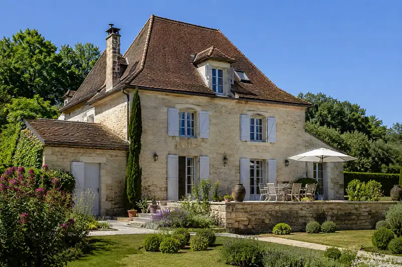 Agence immobilière en Dordogne, Corrèze et Périgord - IMMO COLOR